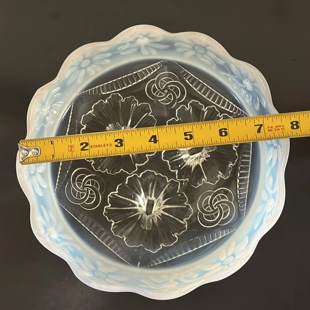 Antique Northwood Ruffles & Rings Daisies Celtic Knots Opalescent bowl